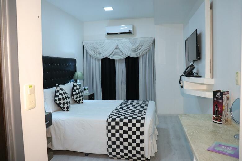 Hotel Luxsur