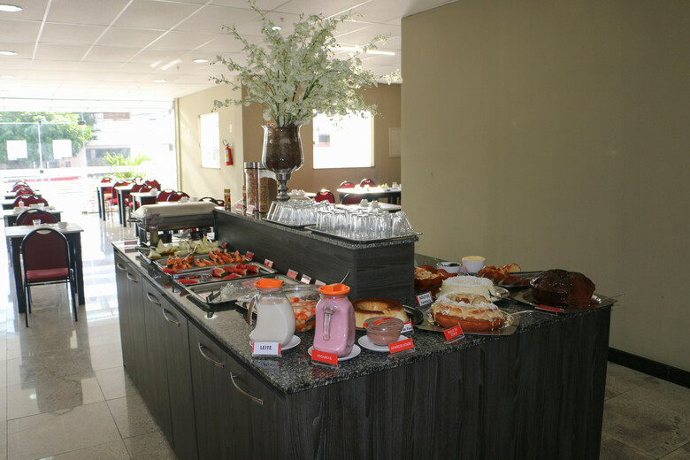 Hotel Rede Andrade Hangar