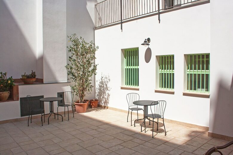 Hotel City-in-hostel-b&b