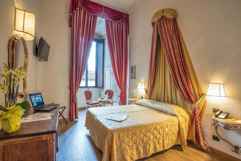 Hotel Paris