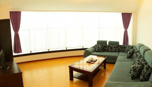 Bao Li Feng Hotel