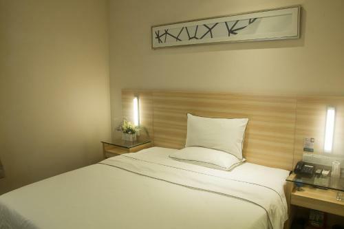 Denise Hotel(shangxiajiu Branch)