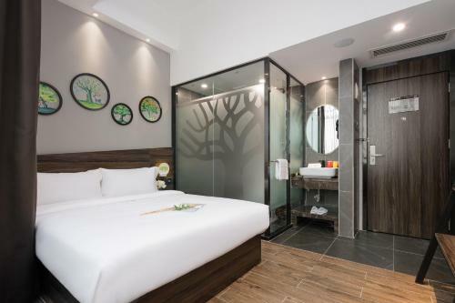 Spring Time Hotel
