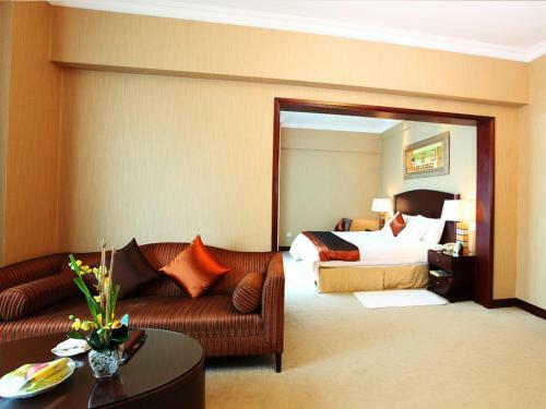 Grand International Hotel