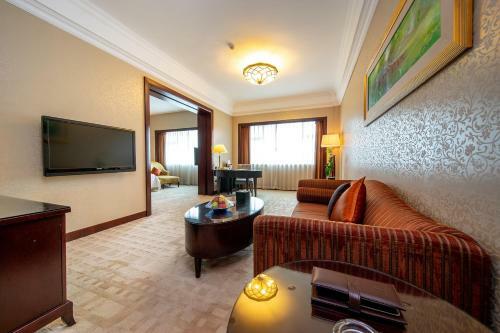 Grand International Hotel
