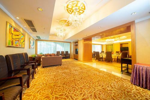 Grand International Hotel