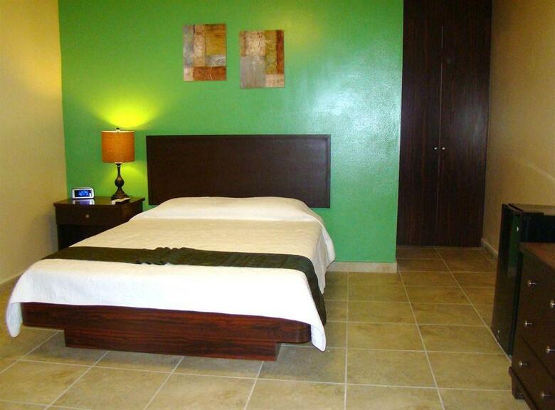 Hotel Parador Combate Beach