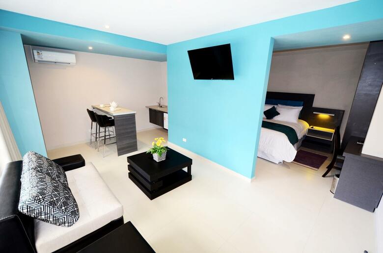 Hotel Camino Plaza