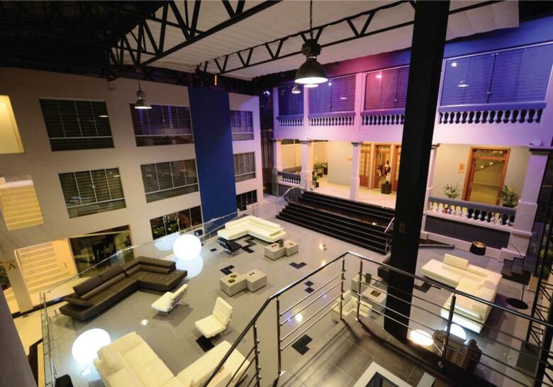 Hotel Camino Plaza