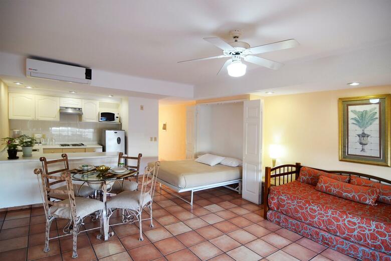 Hotel & Suites Las Palmas