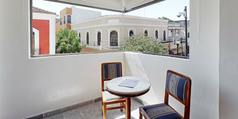 Olmeca Plaza Urban Express Hotel