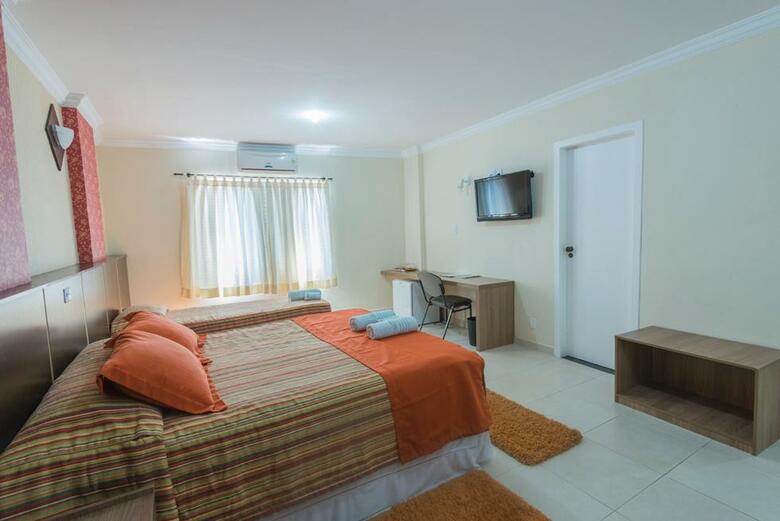 Monte Serrat Hotel