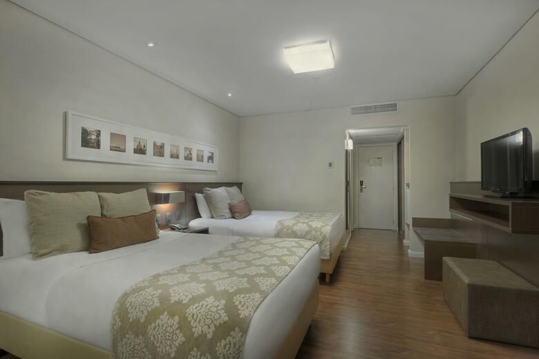 Hotel Deville Prime Porto Alegre