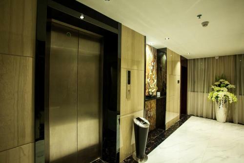 Xinjiayuan Hotel