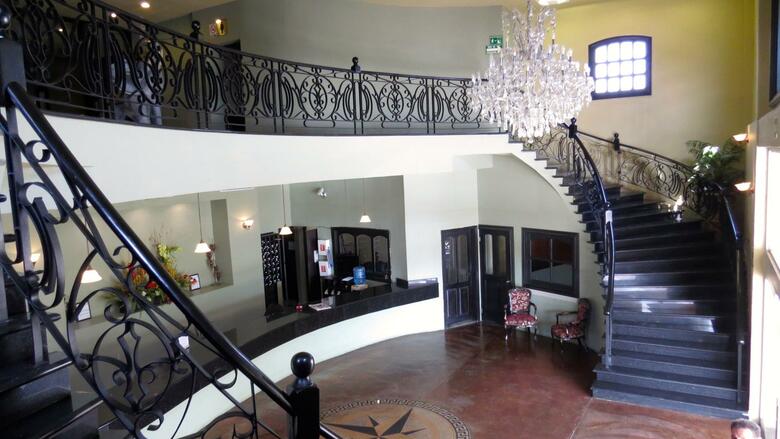 Hotel Mirage Express