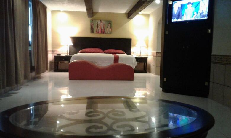 Hotel Mirage Express