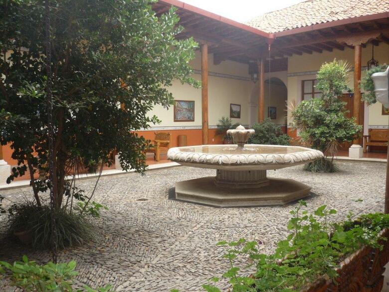 Hotel El Tarasco
