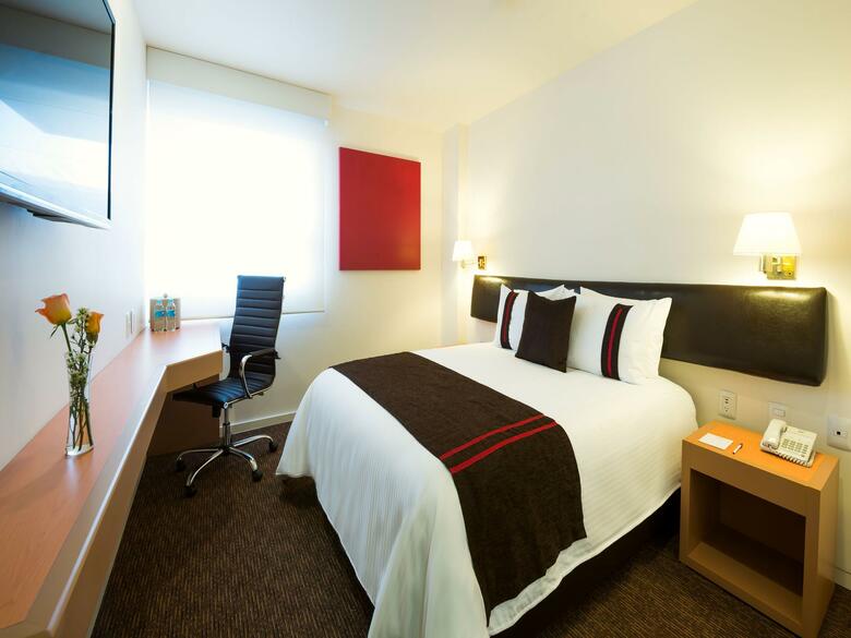 Hotel Misi�n Express Quer�taro