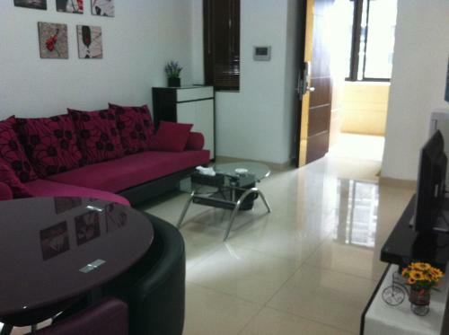 Shengang Apartment Dongmen Branch