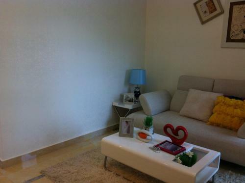 Shengang Apartment Dongmen Branch