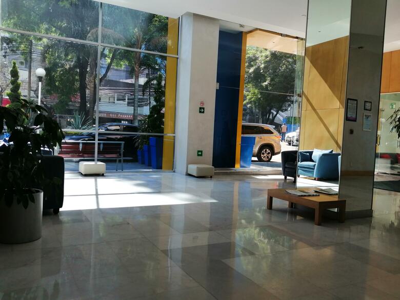 Holiday Inn Express Hotel & Suites Wtc