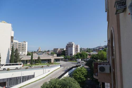 Big Begi Hotel