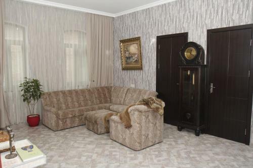Hostal Guest House Gamardjoba
