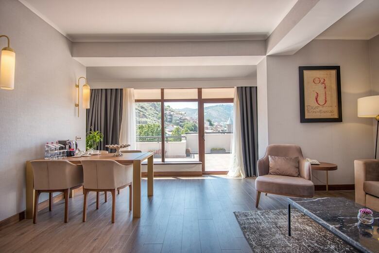 Hotel Tiflis Palace