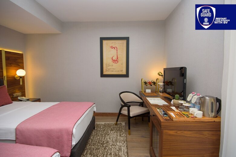 Hotel Tiflis Palace