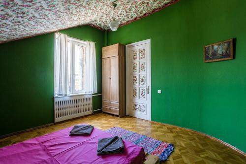 M42 Hostel