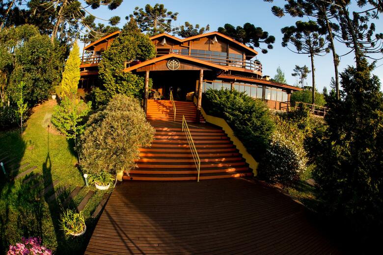 Surya Pan Hotel E Ref�gio