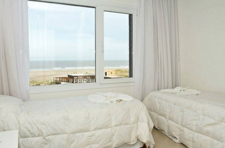 Linda Bay Beach, Resort & Spa