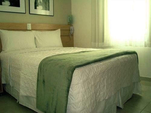 Upper Hotel