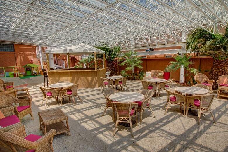 Hotel Arles Plaza