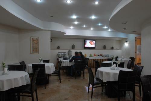 Hotel Vedzisi