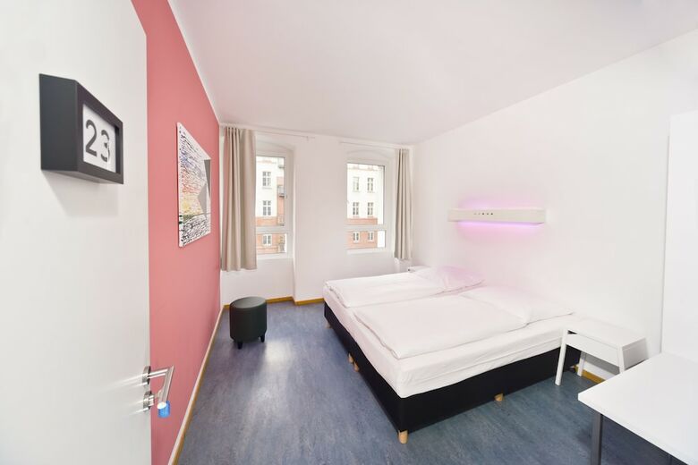 Old Town Hostel
