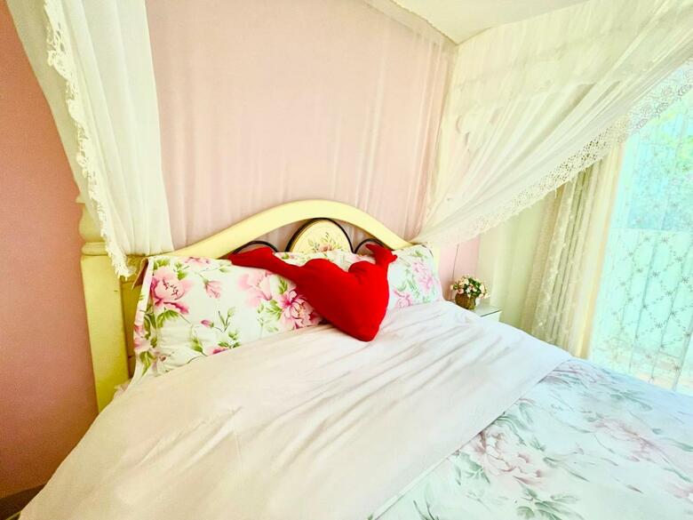Bed & Breakfast Crystal Blue Mermaid