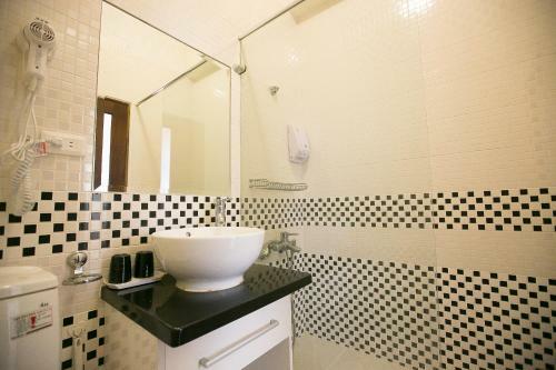 Phanes B&B - B Building