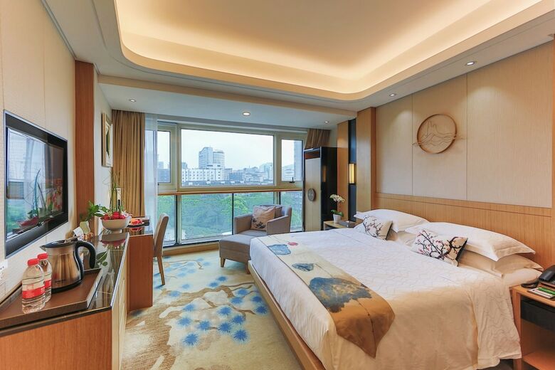 Nade Hotel