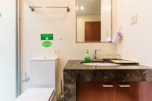 Aparthotel Westlake 7 Service Apartment