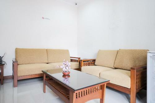 Hotel Wisma Delapan Redpartner