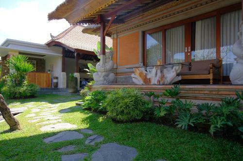 Hotel Puri Andong Villa