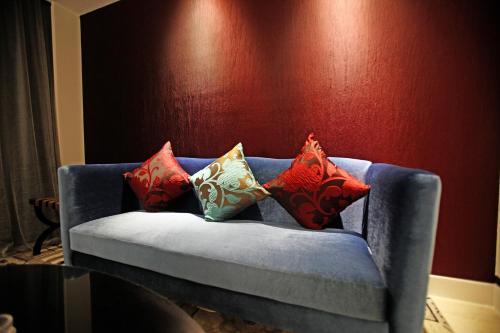 Holiday Wuyang Hotel