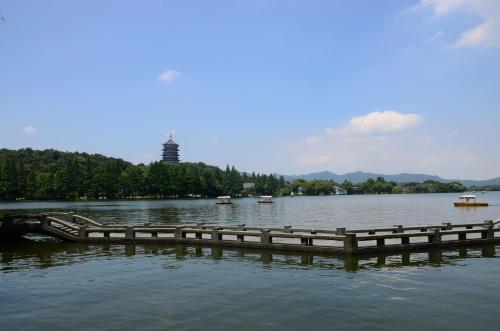 Holiday Wuyang Hotel