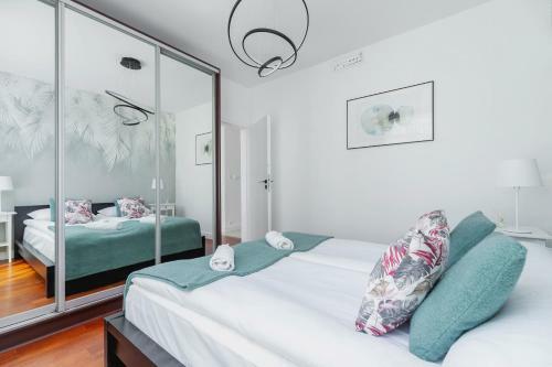 Apartment ?obzowska Cracow By Renters