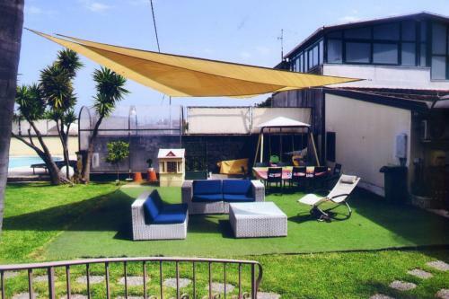 Villa Holidays Alba