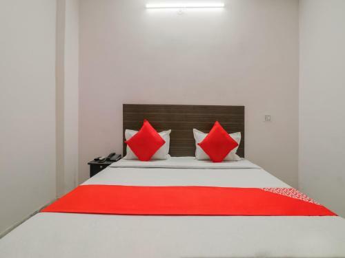Oyo 76738 Hotel Z Black