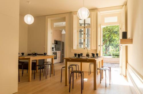 Queen's Garden Hostel