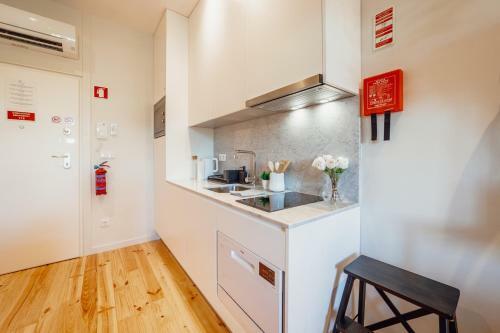 Oporto Pool Apartment By Homing
