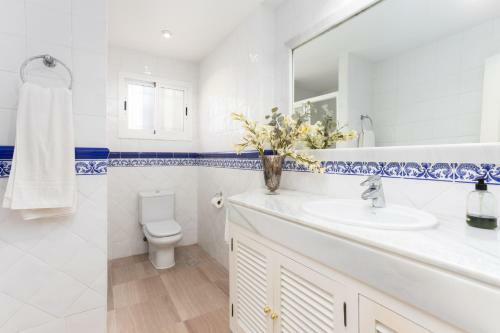 Front Line Beach Apartment In Hacienda Playa Marbella